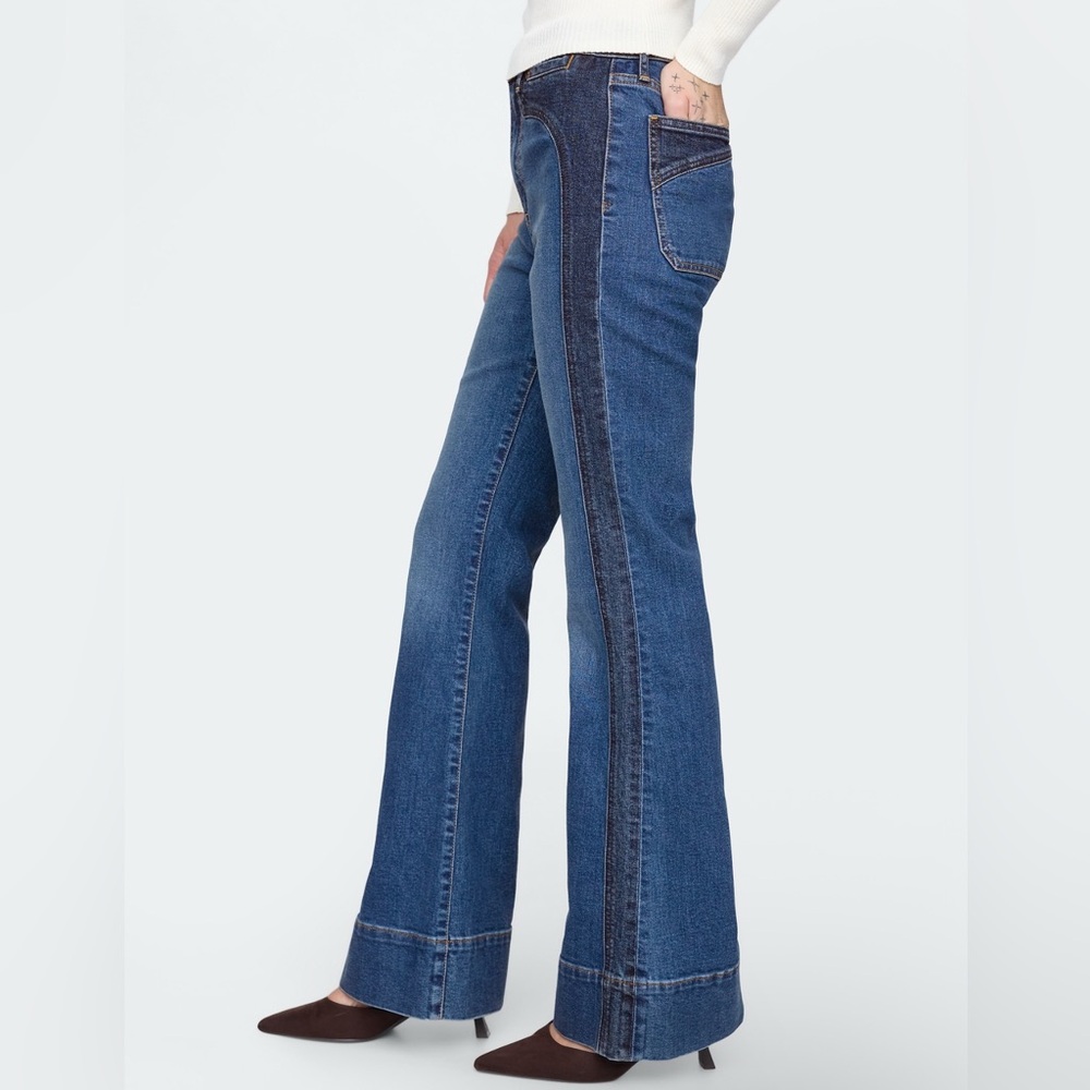 Gap Women’s High Rise '70s Flare Jeans - Picture 2 of 12